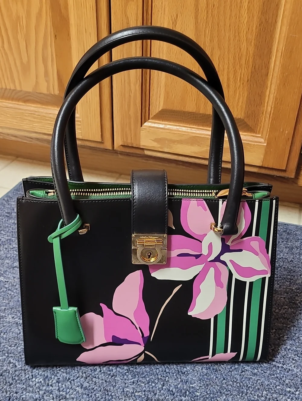 Rare Salvatore Ferragamo Black Floral Tote Bag with Pink Accent - Picture 1 of 14
